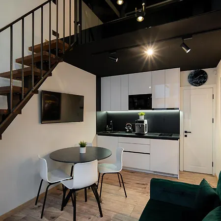 Black White Apartman